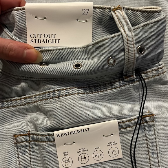 WeWoreWhat Cut out straight leg indigo denim jean - Picture 13 of 13